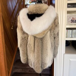 🎉New Year Special🎉 Genuine Fox Fur-Trimmed Coyote Coat/Jacket